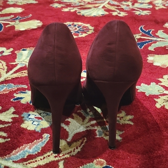 Call it Spring pumps - Picture 3 of 4